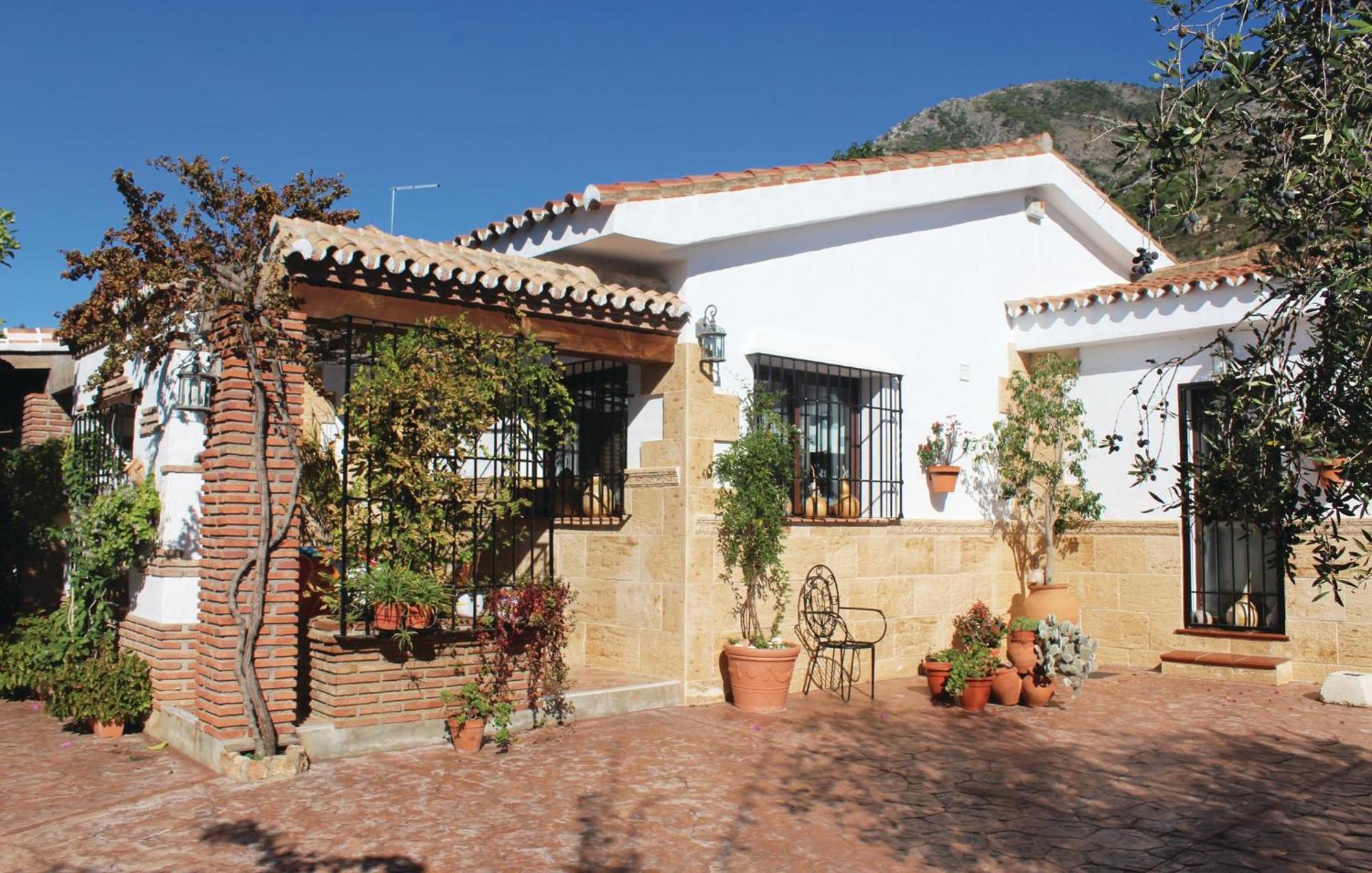 Awesome Home In Mijas With House A Mountain View Exterior foto